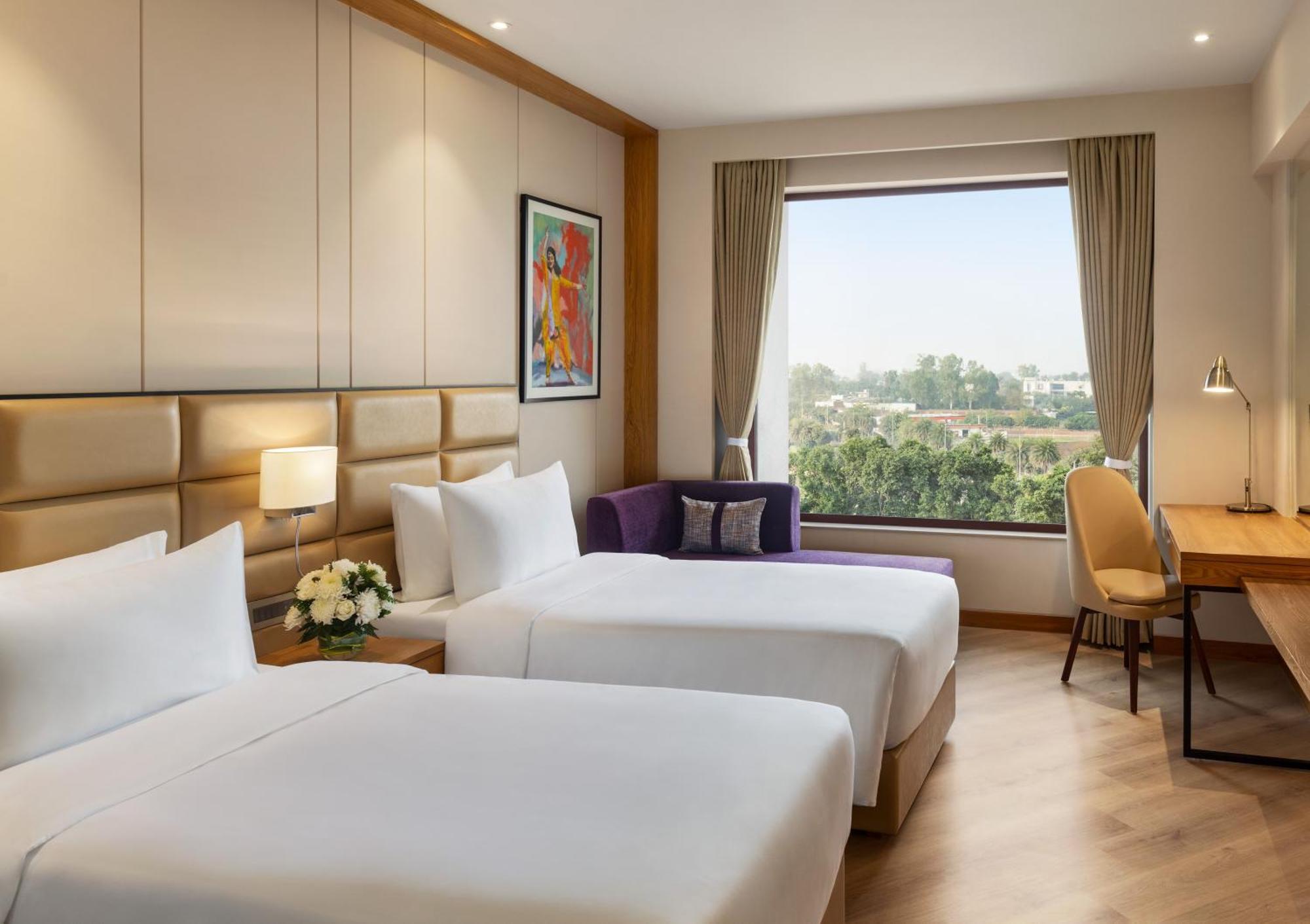 Ramada Encore By Wyndham Amritsar Airport Ngoại thất bức ảnh
