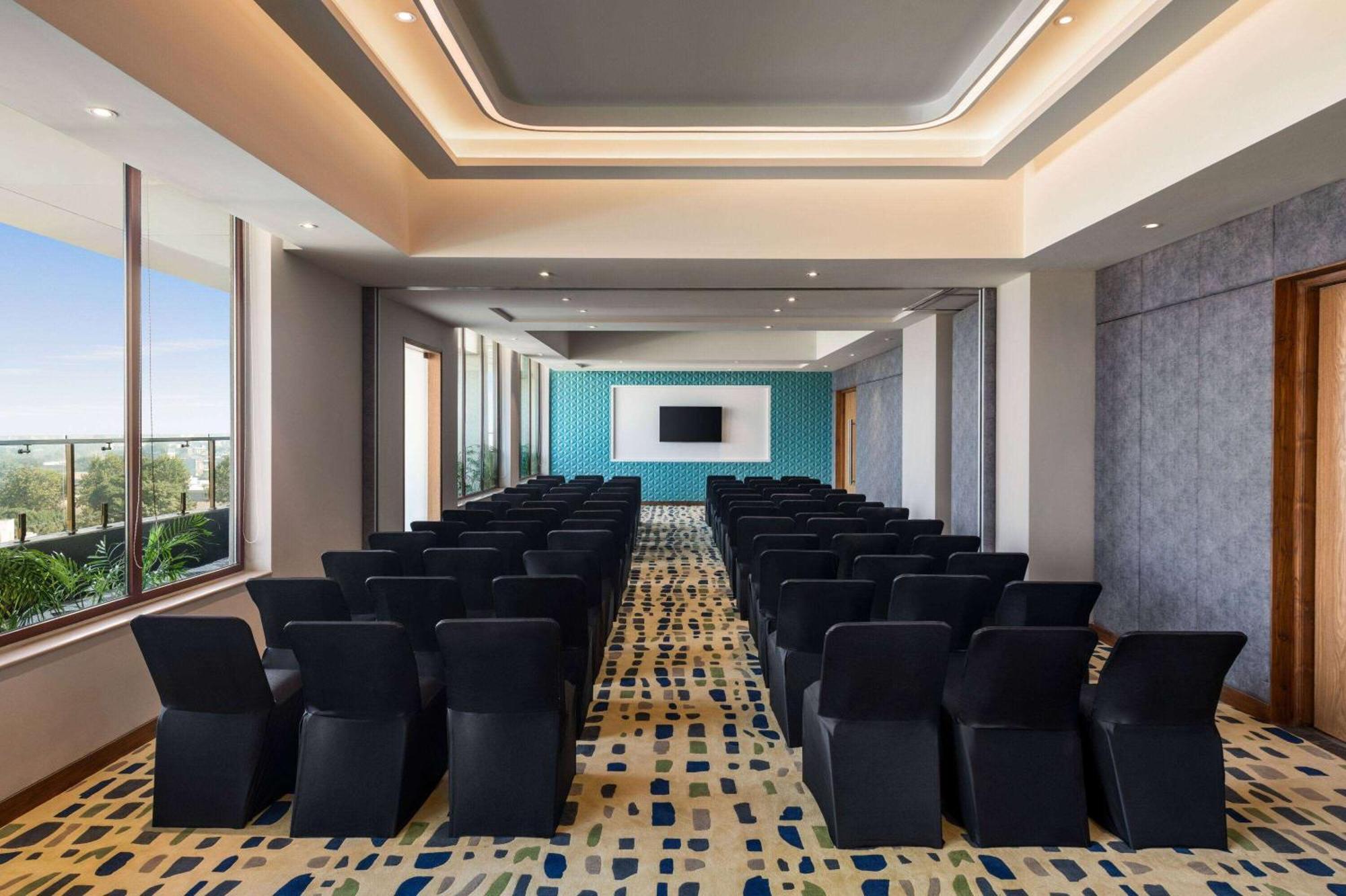 Ramada Encore By Wyndham Amritsar Airport Ngoại thất bức ảnh